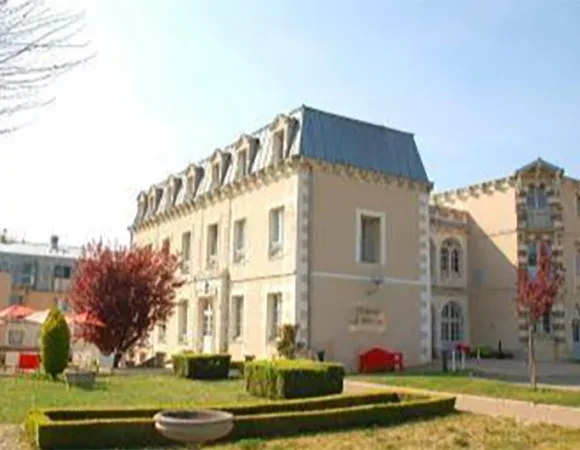 ehpad chateau de nantou pourrain yonne gepy 89240