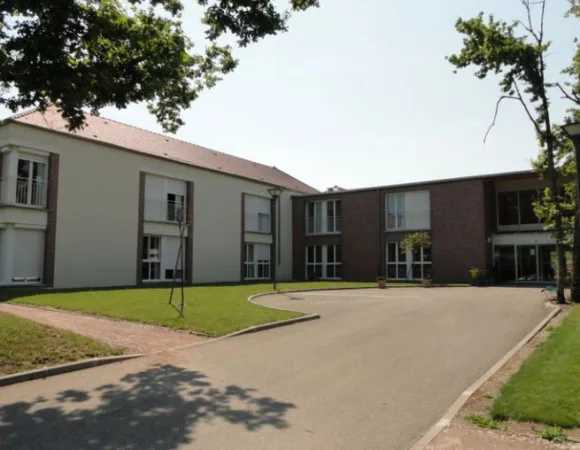 ehpad-toucy-yonne-residence-croix-des-vignes-89130