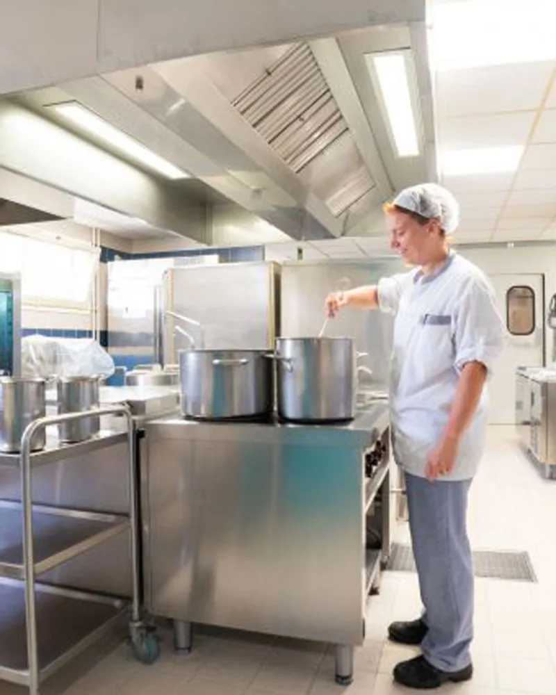 cuisine-repas-ehpad-gandrille-saint-sauveur-yonne-maison-gepy